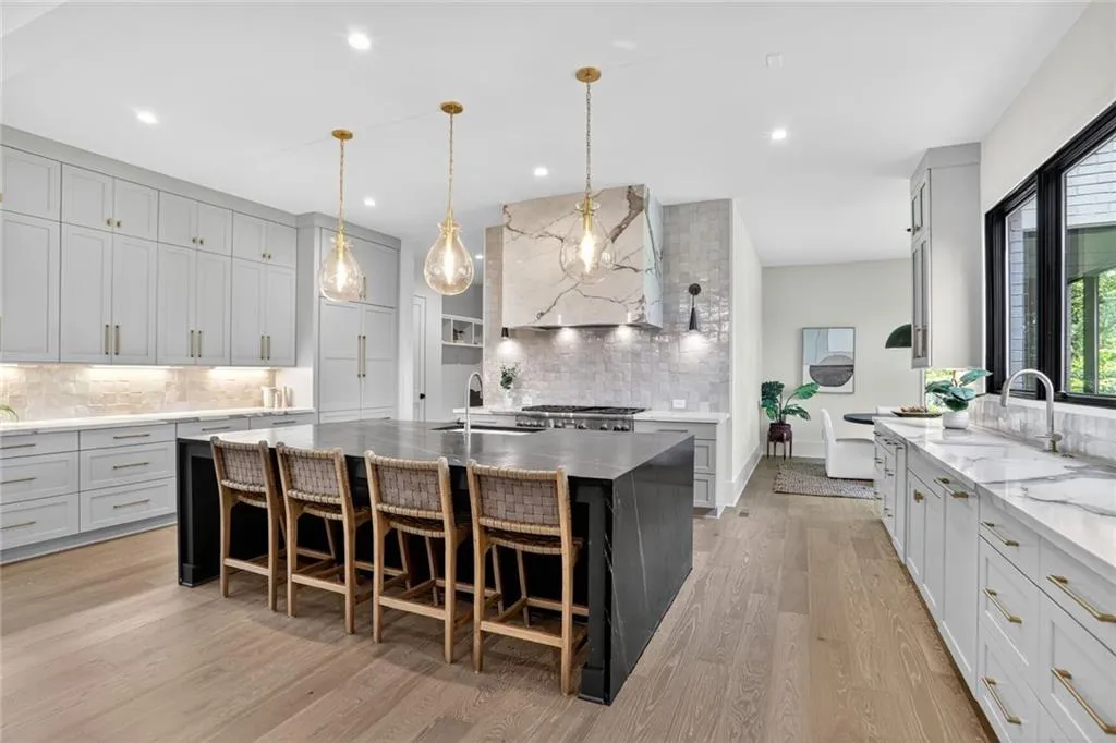 Is this the most amazing kitchen you've ever seen?