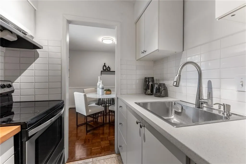 46 Monet Court Nw, Atlanta, Georgia 30327, 1 Bedroom Bedrooms, ,1 BathroomBathrooms,Residential,For Sale,46 Monet Court Nw,7454518