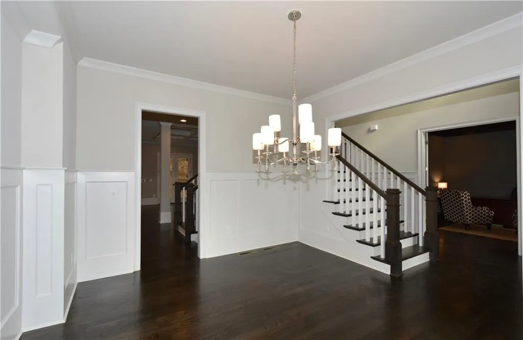 475 Belada Boulevard, Sandy Springs, Georgia 30342, 5 Bedrooms Bedrooms, ,4 BathroomsBathrooms,Residential,Sold,475 Belada Boulevard,5695220