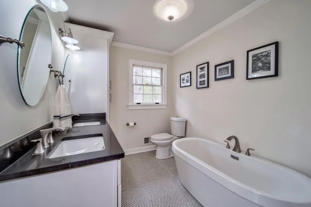 435 Forest Valley Road, Sandy Springs, Georgia 30342, 5 Bedrooms Bedrooms, ,3 BathroomsBathrooms,Residential,Sold,435 Forest Valley Road,7195904