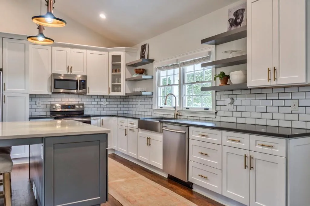 435 Forest Valley Road, Sandy Springs, Georgia 30342, 5 Bedrooms Bedrooms, ,3 BathroomsBathrooms,Residential,Sold,435 Forest Valley Road,7195904