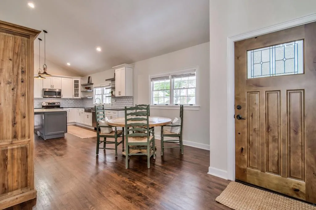435 Forest Valley Road, Sandy Springs, Georgia 30342, 5 Bedrooms Bedrooms, ,3 BathroomsBathrooms,Residential,Sold,435 Forest Valley Road,7195904