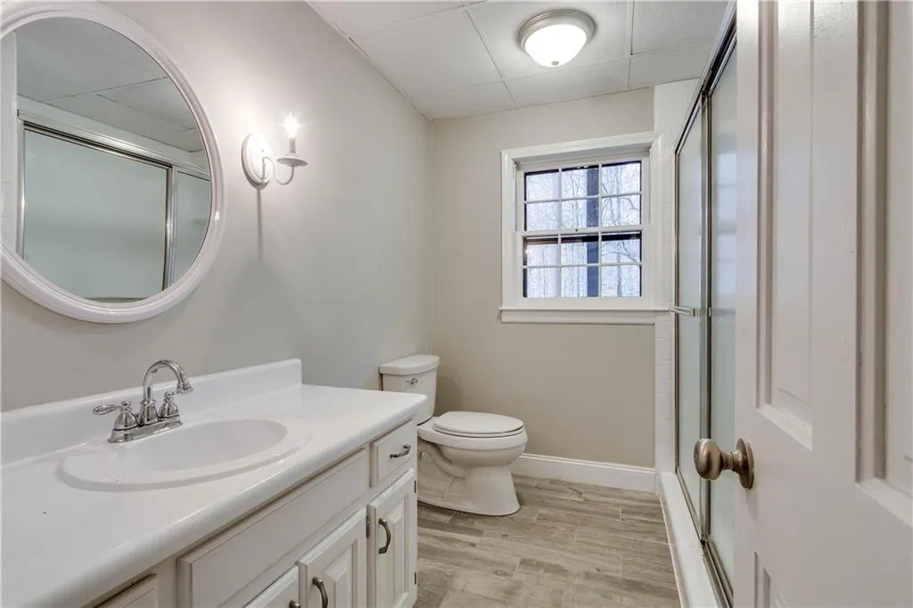 430 Waterridge Court, Sandy Springs, Georgia 30350, 4 Bedrooms Bedrooms, ,4 BathroomsBathrooms,Residential,Sold,430 Waterridge Court,6016026