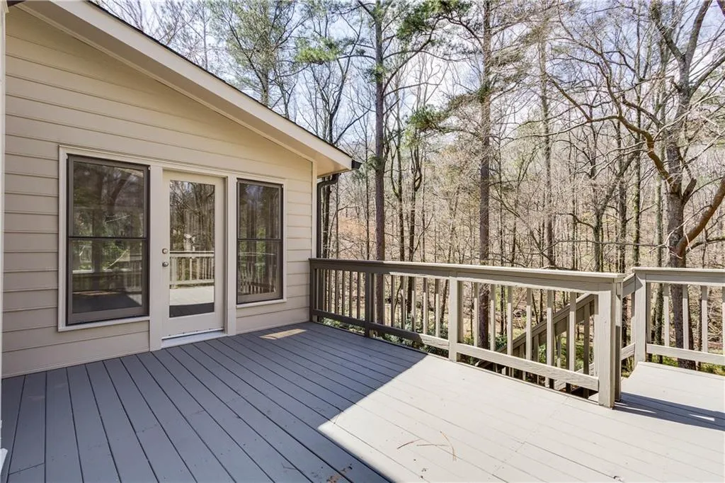 430 Waterridge Court, Sandy Springs, Georgia 30350, 4 Bedrooms Bedrooms, ,4 BathroomsBathrooms,Residential,Sold,430 Waterridge Court,6016026