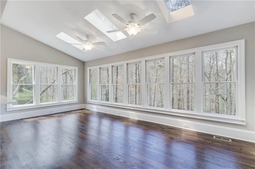 430 Waterridge Court, Sandy Springs, Georgia 30350, 4 Bedrooms Bedrooms, ,4 BathroomsBathrooms,Residential,Sold,430 Waterridge Court,6016026