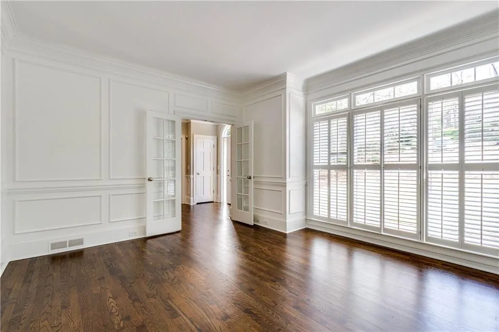 430 Waterridge Court, Sandy Springs, Georgia 30350, 4 Bedrooms Bedrooms, ,4 BathroomsBathrooms,Residential,Sold,430 Waterridge Court,6016026