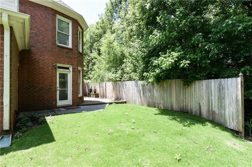 275 Windsor Gate Cove, Atlanta, Georgia 30342, 4 Bedrooms Bedrooms, ,3 BathroomsBathrooms,Residential,Sold,275 Windsor Gate Cove,6614931
