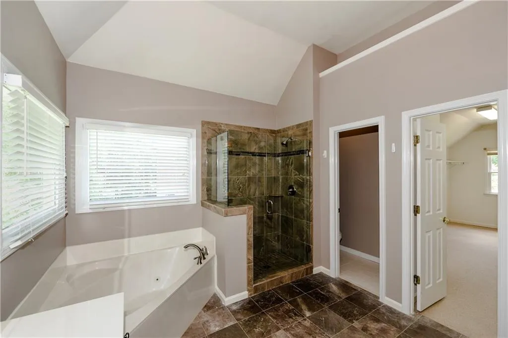 275 Windsor Gate Cove, Atlanta, Georgia 30342, 4 Bedrooms Bedrooms, ,3 BathroomsBathrooms,Residential,Sold,275 Windsor Gate Cove,6614931