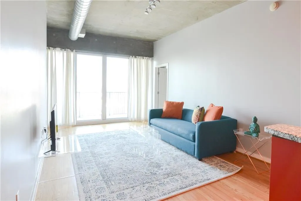 923 Peachtree Street Ne Unit 1130, Atlanta, Georgia 30309, 2 Bedrooms Bedrooms, ,2 BathroomsBathrooms,Residential,Sold,923 Peachtree Street Ne Unit 1130,5710969