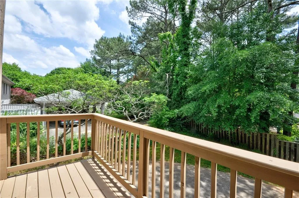 9008 Carroll Manor Drive, Sandy Springs, Georgia 30350, 3 Bedrooms Bedrooms, ,2 BathroomsBathrooms,Residential,Sold,9008 Carroll Manor Drive,6721753