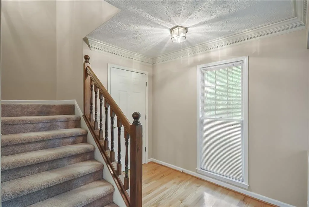 9008 Carroll Manor Drive, Sandy Springs, Georgia 30350, 3 Bedrooms Bedrooms, ,2 BathroomsBathrooms,Residential,Sold,9008 Carroll Manor Drive,6721753