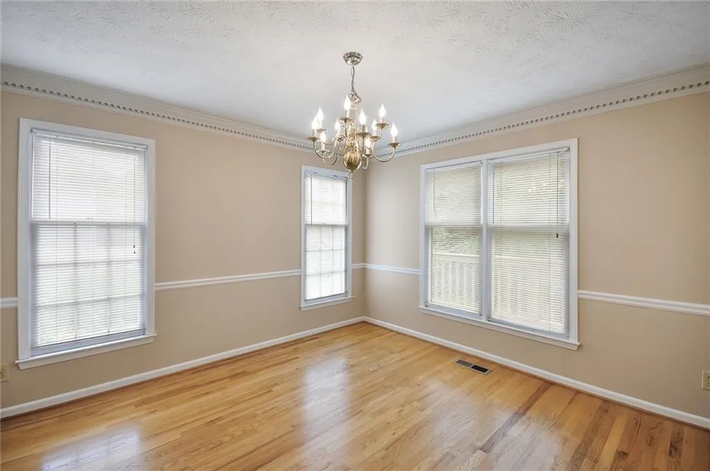 9008 Carroll Manor Drive, Sandy Springs, Georgia 30350, 3 Bedrooms Bedrooms, ,2 BathroomsBathrooms,Residential,Sold,9008 Carroll Manor Drive,6721753