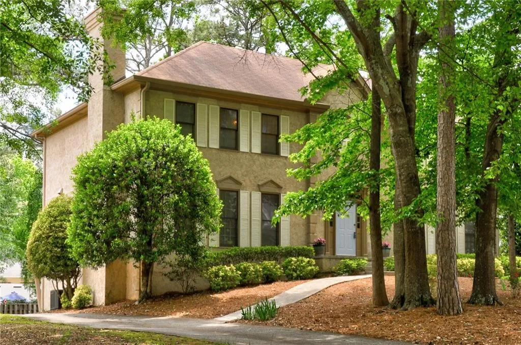 9008 Carroll Manor Drive, Sandy Springs, Georgia 30350, 3 Bedrooms Bedrooms, ,2 BathroomsBathrooms,Residential,Sold,9008 Carroll Manor Drive,6721753