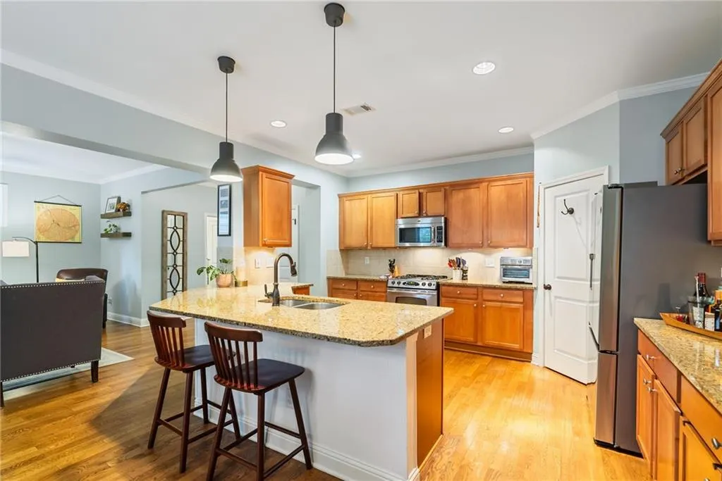 1925 Brantley Walk Lane Nw, Atlanta, Georgia 30318, 3 Bedrooms Bedrooms, ,2 BathroomsBathrooms,Residential,For Sale,1925 Brantley Walk Lane Nw,7633037