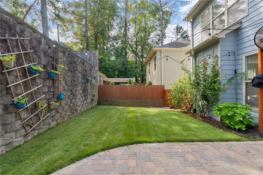1925 Brantley Walk Lane Nw, Atlanta, Georgia 30318, 3 Bedrooms Bedrooms, ,2 BathroomsBathrooms,Residential,For Sale,1925 Brantley Walk Lane Nw,7633037