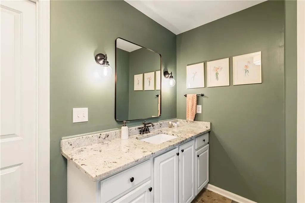 1925 Brantley Walk Lane Nw, Atlanta, Georgia 30318, 3 Bedrooms Bedrooms, ,2 BathroomsBathrooms,Residential,For Sale,1925 Brantley Walk Lane Nw,7633037