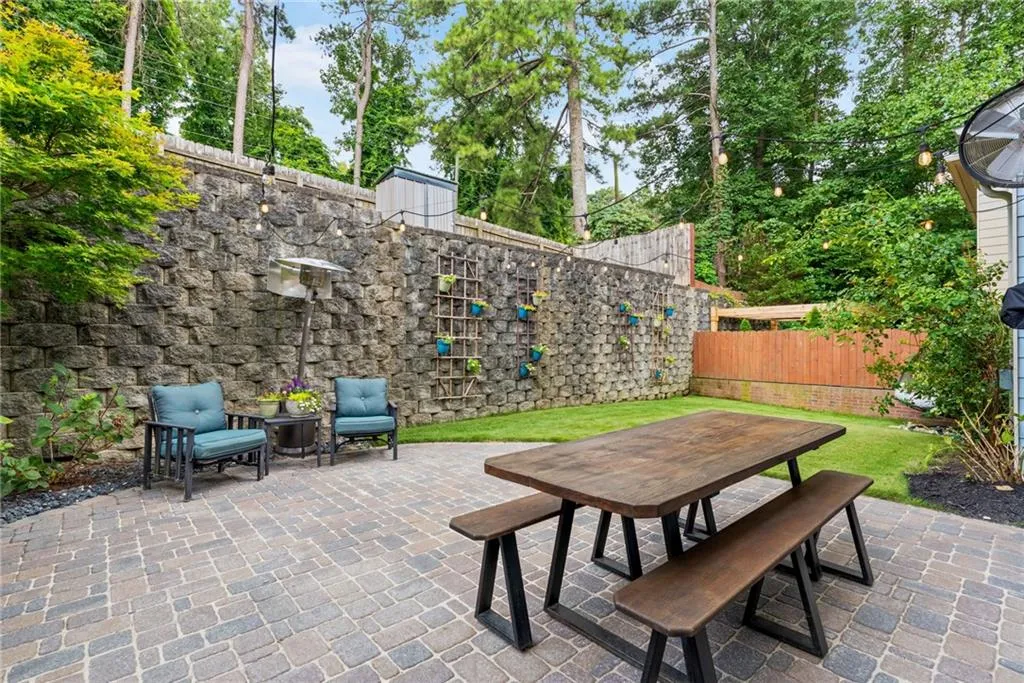 1925 Brantley Walk Lane Nw, Atlanta, Georgia 30318, 3 Bedrooms Bedrooms, ,2 BathroomsBathrooms,Residential,For Sale,1925 Brantley Walk Lane Nw,7633037
