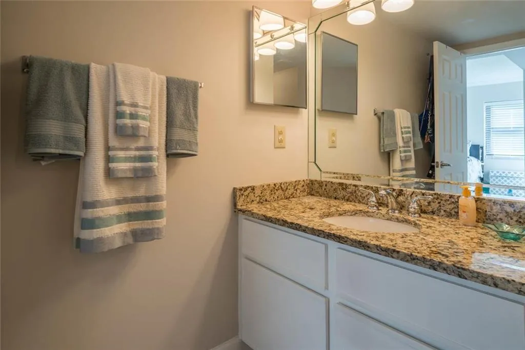 795 Hammond Drive Unit 205, Atlanta, Georgia 30328, 1 Bedroom Bedrooms, ,1 BathroomBathrooms,Residential,Sold,795 Hammond Drive Unit 205,5823002