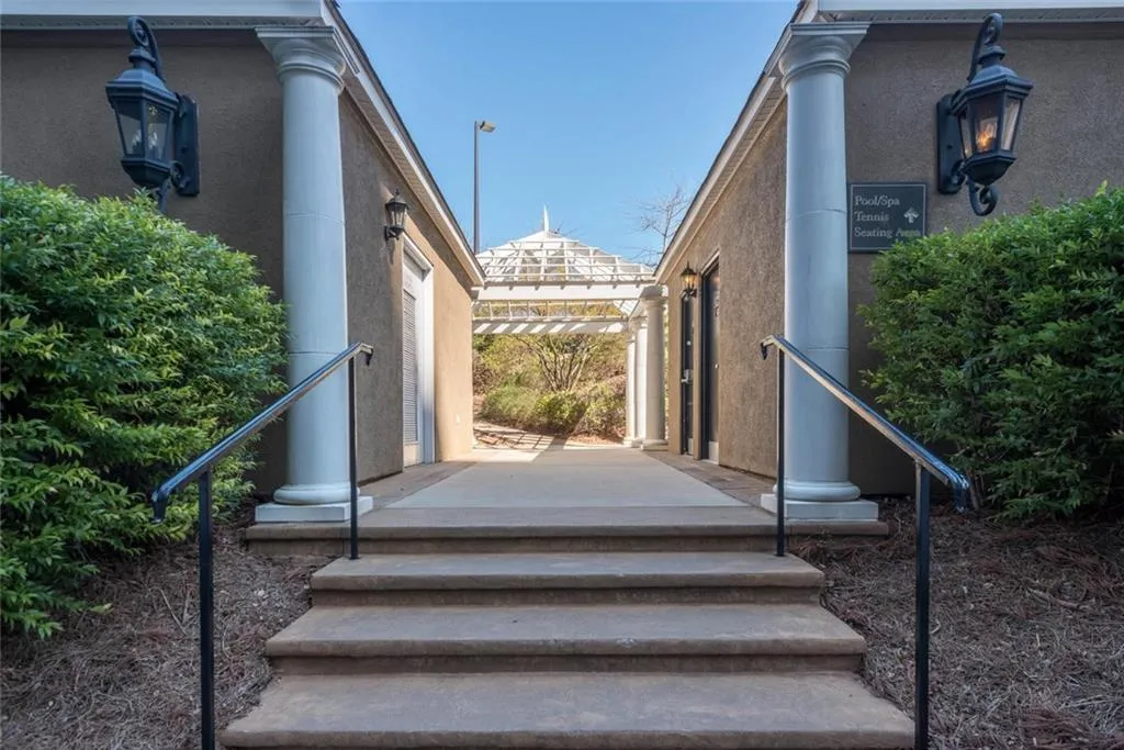 795 Hammond Drive Unit 205, Atlanta, Georgia 30328, 1 Bedroom Bedrooms, ,1 BathroomBathrooms,Residential,Sold,795 Hammond Drive Unit 205,5823002