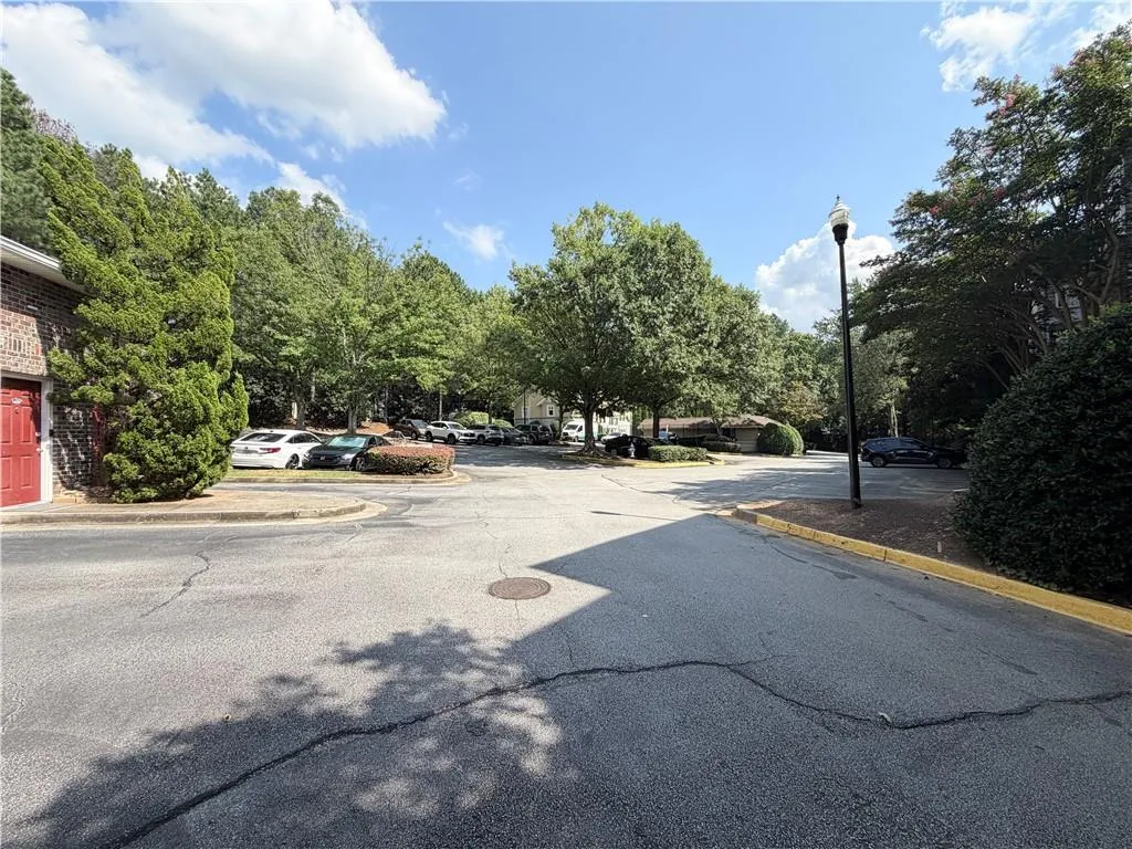 2700 Pine Tree Road Ne Unit 3006, Atlanta, Georgia 30324, 1 Bedroom Bedrooms, 0 ,1 BathroomBathrooms,Residential,For Sale,2700 Pine Tree Road Ne Unit 3006,7722111