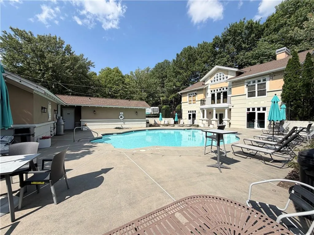2700 Pine Tree Road Ne Unit 3006, Atlanta, Georgia 30324, 1 Bedroom Bedrooms, 0 ,1 BathroomBathrooms,Residential,For Sale,2700 Pine Tree Road Ne Unit 3006,7722111