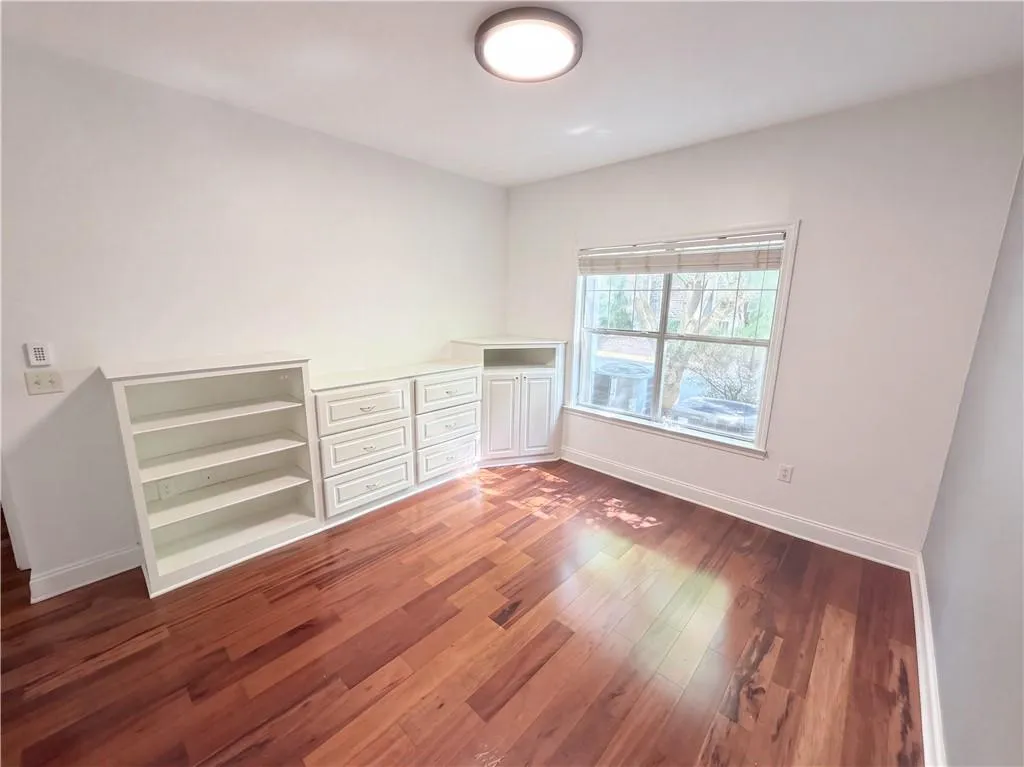 2700 Pine Tree Road Ne Unit 3006, Atlanta, Georgia 30324, 1 Bedroom Bedrooms, 0 ,1 BathroomBathrooms,Residential,For Sale,2700 Pine Tree Road Ne Unit 3006,7722111