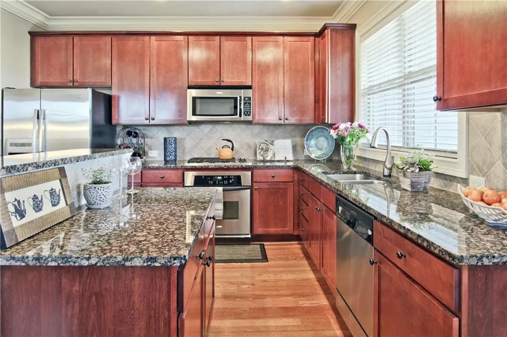 769 Berrydale Drive Unit 50, Atlanta, Georgia 30328, 2 Bedrooms Bedrooms, ,2 BathroomsBathrooms,Residential,Sold,769 Berrydale Drive Unit 50,5812504