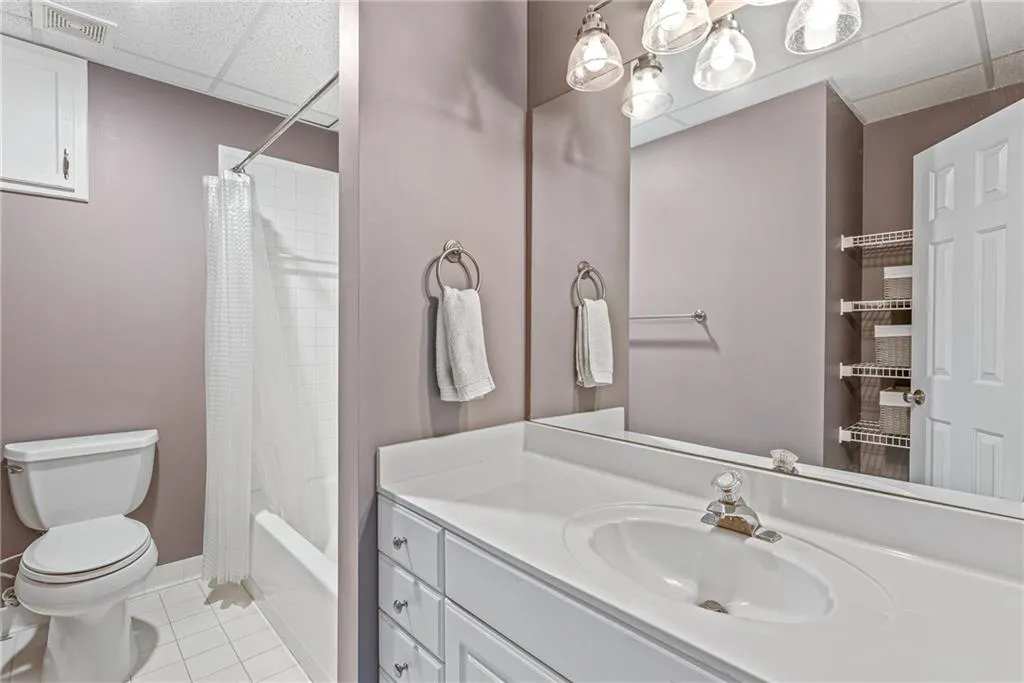 325 Ledgemont Court, Atlanta, Georgia 30342, 5 Bedrooms Bedrooms, ,4 BathroomsBathrooms,Residential,Sold,325 Ledgemont Court,7030572