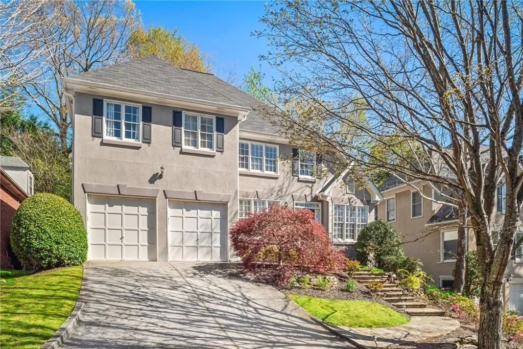325 Ledgemont Court, Atlanta, Georgia 30342, 5 Bedrooms Bedrooms, ,4 BathroomsBathrooms,Residential,Sold,325 Ledgemont Court,7030572