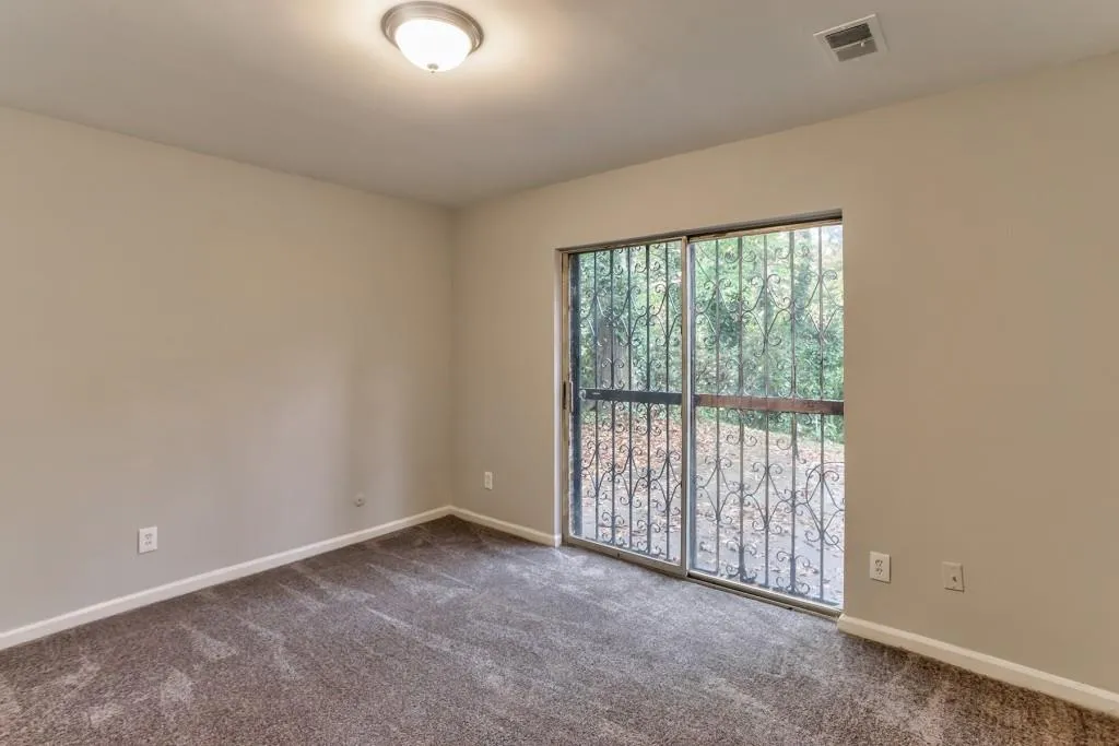 931 Kings Grant Drive Nw, Atlanta, Georgia 30318, 4 Bedrooms Bedrooms, ,2 BathroomsBathrooms,Residential,Sold,931 Kings Grant Drive Nw,5936801