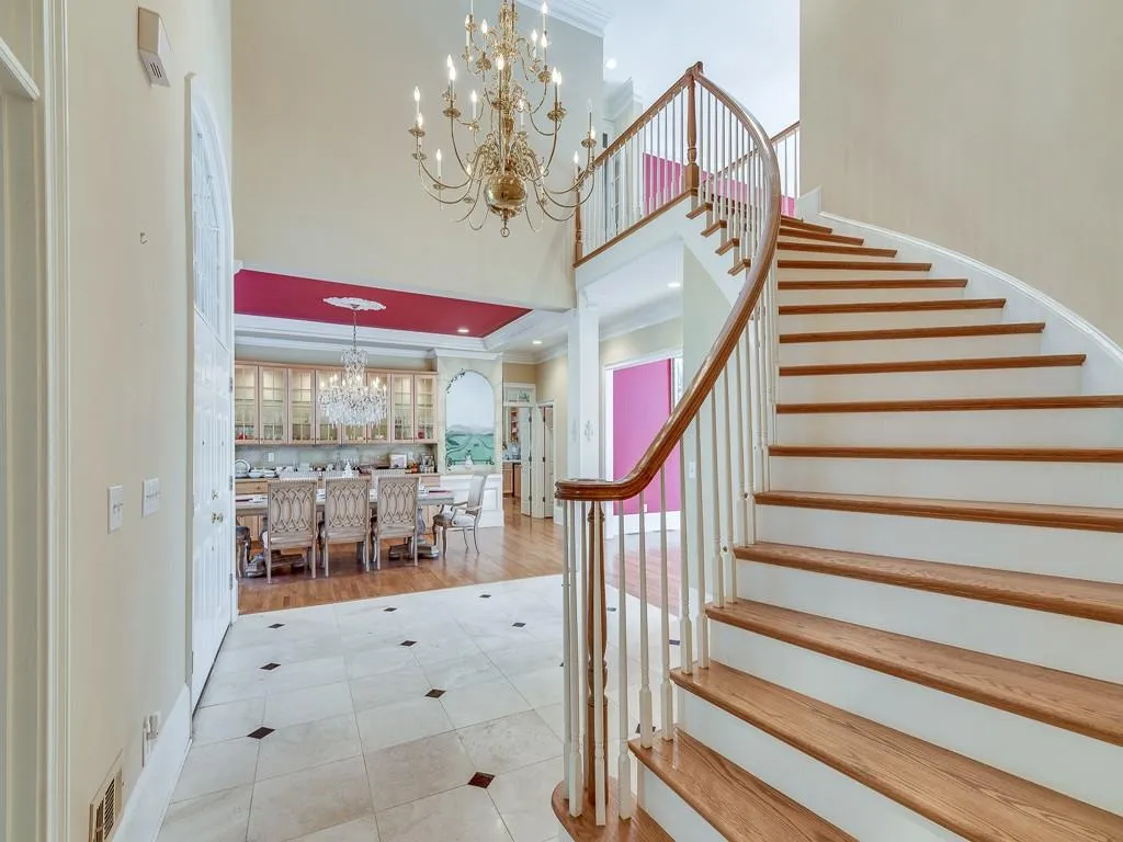 4526 Peachtree Dunwoody Road, Atlanta, Georgia 30342, 6 Bedrooms Bedrooms, ,6 BathroomsBathrooms,Residential,Sold,4526 Peachtree Dunwoody Road,7004442