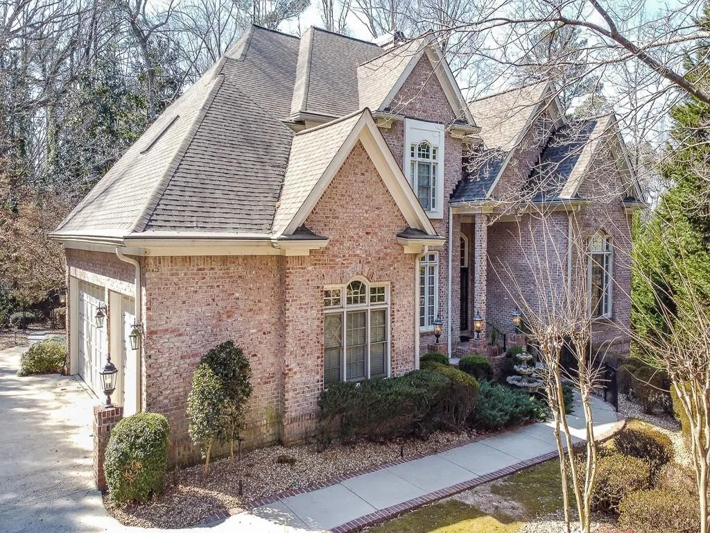 4526 Peachtree Dunwoody Road, Atlanta, Georgia 30342, 6 Bedrooms Bedrooms, ,6 BathroomsBathrooms,Residential,Sold,4526 Peachtree Dunwoody Road,7004442