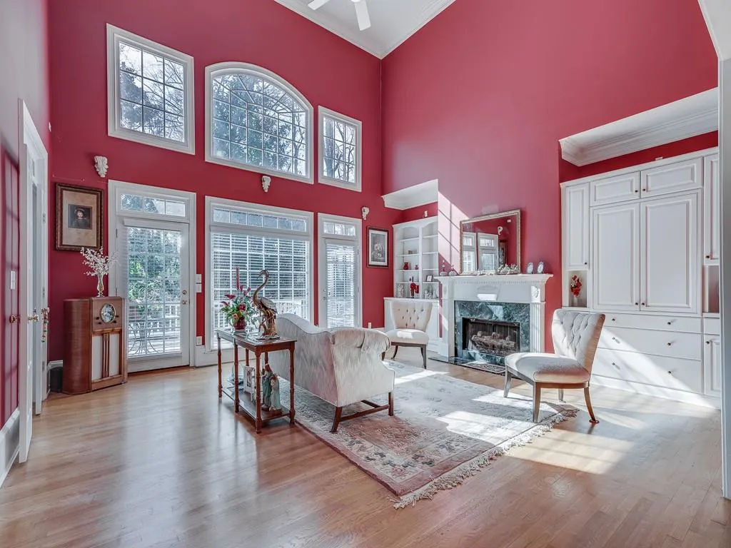 4526 Peachtree Dunwoody Road, Atlanta, Georgia 30342, 6 Bedrooms Bedrooms, ,6 BathroomsBathrooms,Residential,Sold,4526 Peachtree Dunwoody Road,7004442