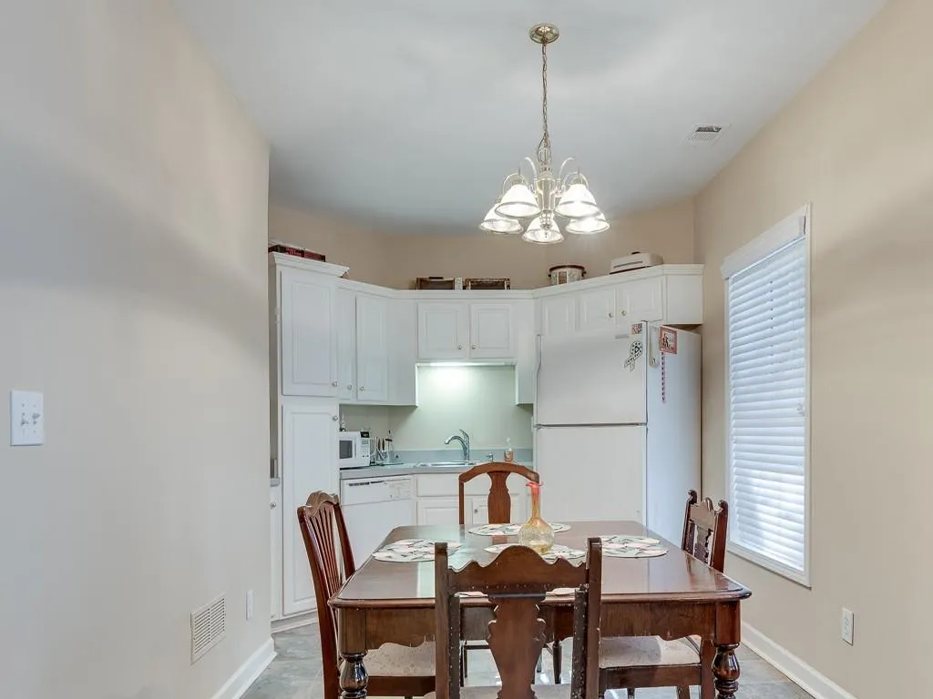 4526 Peachtree Dunwoody Road, Atlanta, Georgia 30342, 6 Bedrooms Bedrooms, ,6 BathroomsBathrooms,Residential,Sold,4526 Peachtree Dunwoody Road,7004442