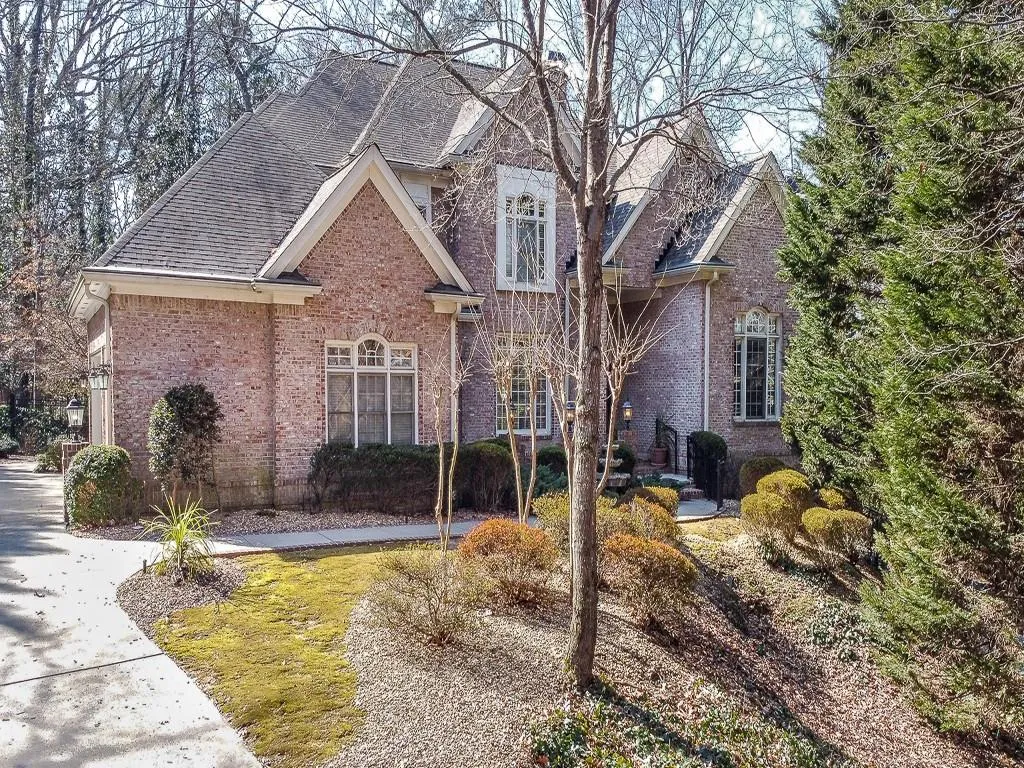 4526 Peachtree Dunwoody Road, Atlanta, Georgia 30342, 6 Bedrooms Bedrooms, ,6 BathroomsBathrooms,Residential,Sold,4526 Peachtree Dunwoody Road,7004442