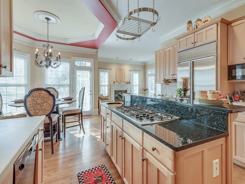 4526 Peachtree Dunwoody Road, Atlanta, Georgia 30342, 6 Bedrooms Bedrooms, ,6 BathroomsBathrooms,Residential,Sold,4526 Peachtree Dunwoody Road,7004442
