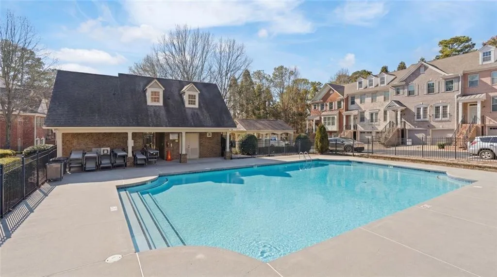 2763 Durham Drive Ne, Brookhaven, Georgia 30319, 3 Bedrooms Bedrooms, 0 ,3 BathroomsBathrooms,Residential,For Sale,2763 Durham Drive Ne,7721118
