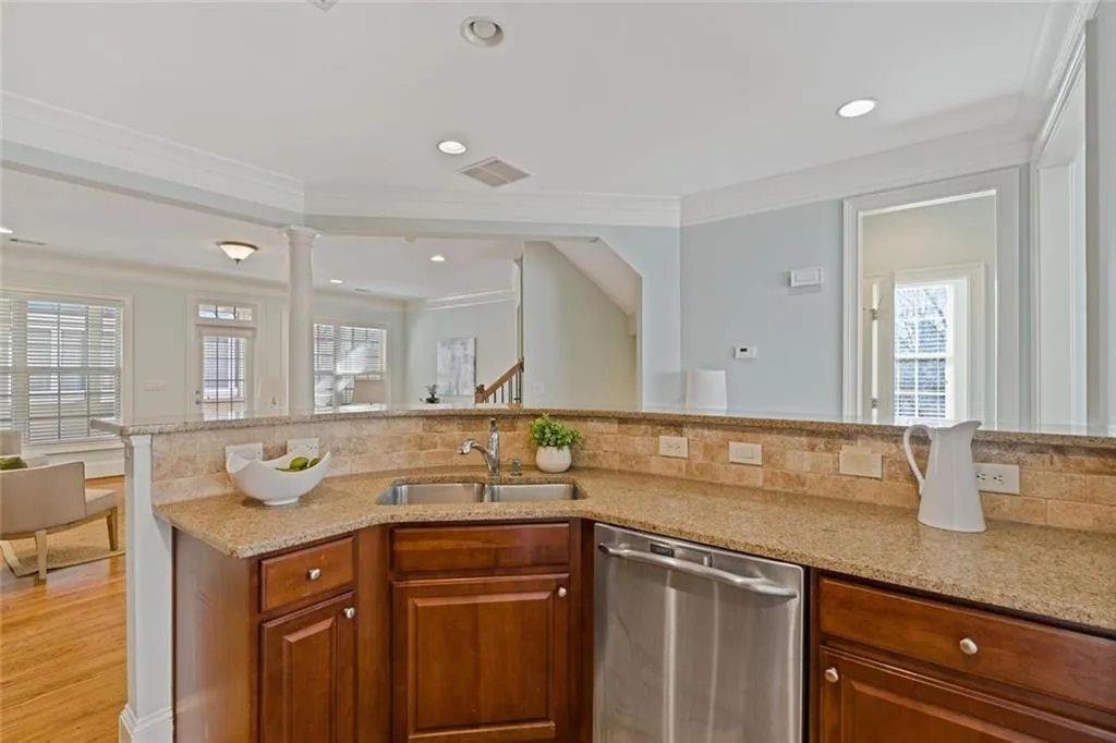 2763 Durham Drive Ne, Brookhaven, Georgia 30319, 3 Bedrooms Bedrooms, 0 ,3 BathroomsBathrooms,Residential,For Sale,2763 Durham Drive Ne,7721118