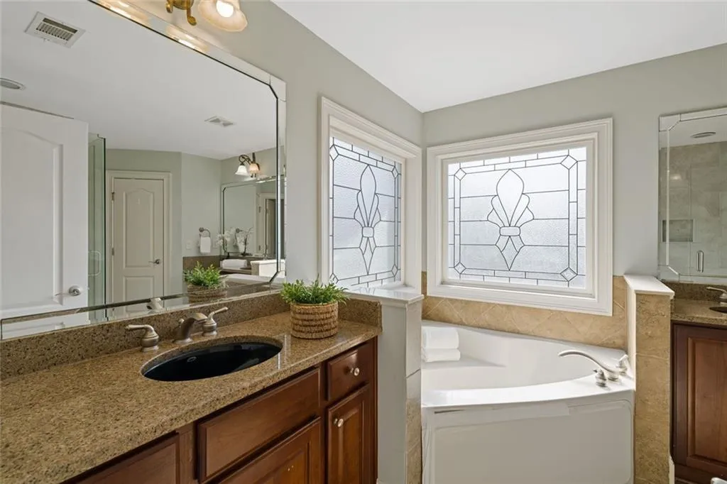 2763 Durham Drive Ne, Brookhaven, Georgia 30319, 3 Bedrooms Bedrooms, 0 ,3 BathroomsBathrooms,Residential,For Sale,2763 Durham Drive Ne,7721118
