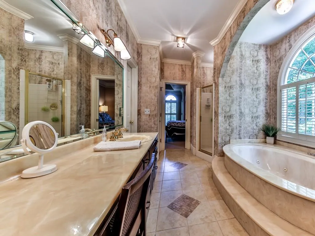 1777 Brandon Hall Drive, Sandy Springs, Georgia 30350, 6 Bedrooms Bedrooms, ,5 BathroomsBathrooms,Residential,Sold,1777 Brandon Hall Drive,5841366