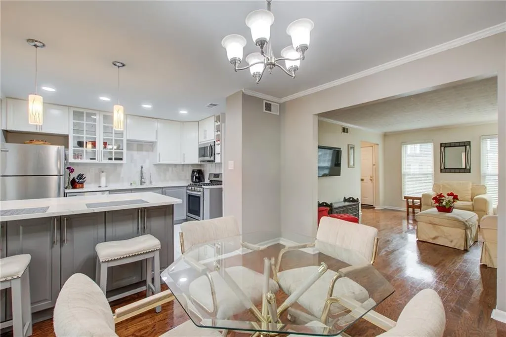 10 Market Square Place Nw, Atlanta, Georgia 30318, 2 Bedrooms Bedrooms, 0 ,2 BathroomsBathrooms,Residential,For Sale,10 Market Square Place Nw,7727305