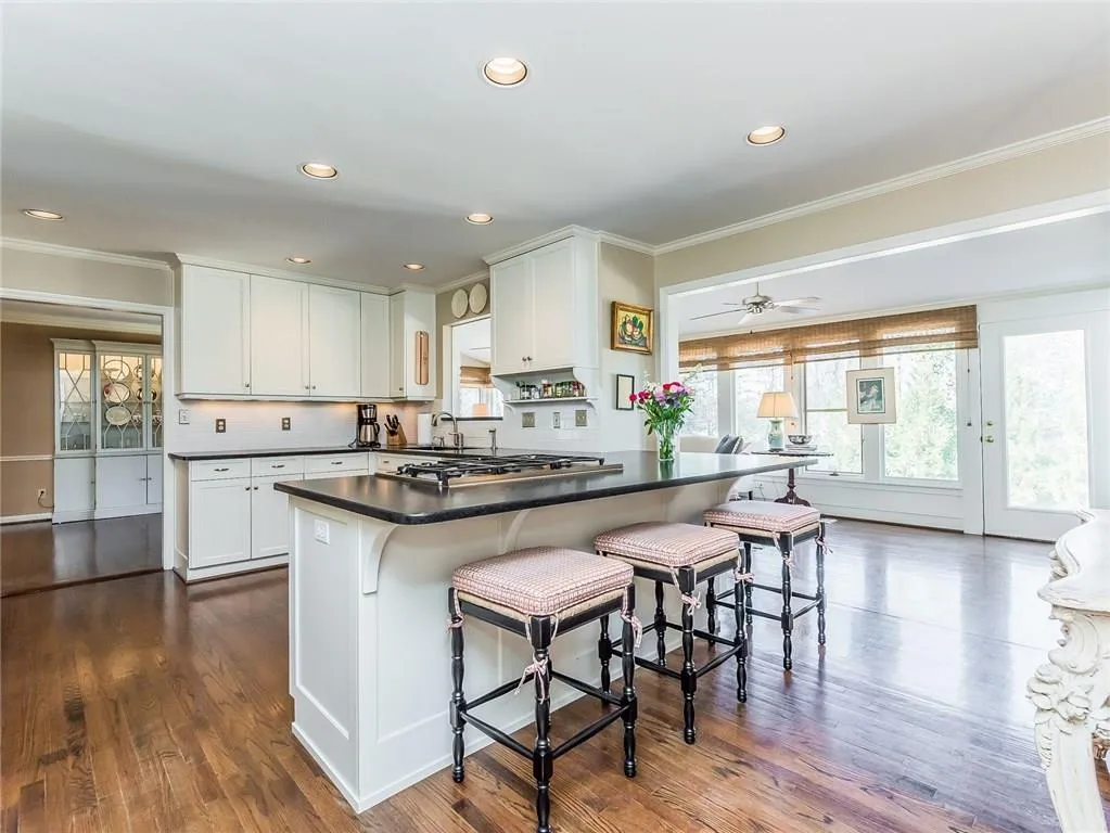 1045 Mountain Creek Trail, Atlanta, Georgia 30328, 5 Bedrooms Bedrooms, ,4 BathroomsBathrooms,Residential,Sold,1045 Mountain Creek Trail,5956262