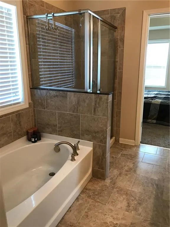 7595 Highland Bluff, Sandy Springs, Georgia 30328, 3 Bedrooms Bedrooms, ,3 BathroomsBathrooms,Residential,Sold,7595 Highland Bluff,5940399