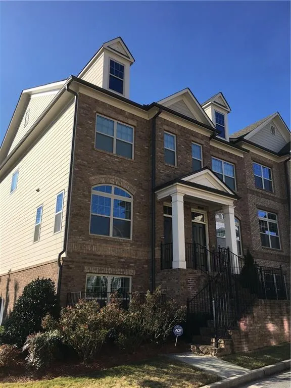7595 Highland Bluff, Sandy Springs, Georgia 30328, 3 Bedrooms Bedrooms, ,3 BathroomsBathrooms,Residential,Sold,7595 Highland Bluff,5940399