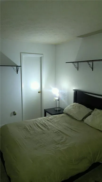 7750 Roswell Road Unit 10a, Sandy Springs, Georgia 30350, 2 Bedrooms Bedrooms, ,1 BathroomBathrooms,Residential,Sold,7750 Roswell Road Unit 10a,5700395
