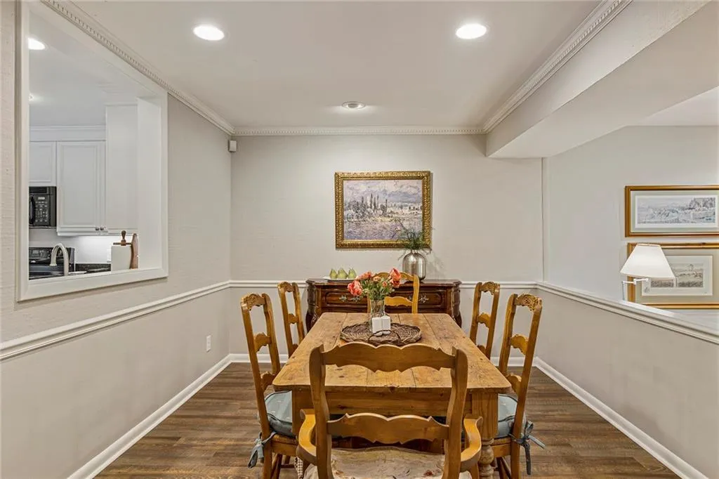 522 Sutters Point, Atlanta, Georgia 30328, 2 Bedrooms Bedrooms, ,2 BathroomsBathrooms,Residential,Sold,522 Sutters Point,7268086