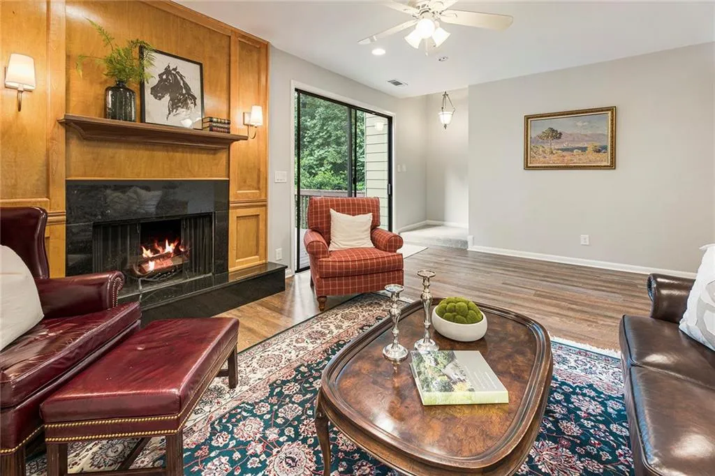 522 Sutters Point, Atlanta, Georgia 30328, 2 Bedrooms Bedrooms, ,2 BathroomsBathrooms,Residential,Sold,522 Sutters Point,7268086