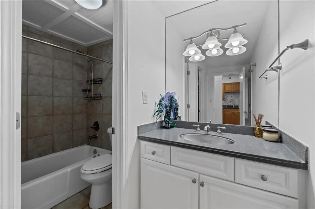 2479 Peachtree Road Ne Unit 912, Atlanta, Georgia 30305, 1 Bedroom Bedrooms, ,1 BathroomBathrooms,Residential,For Sale,2479 Peachtree Road Ne Unit 912,7670464 2479 Peachtree Road Ne Unit 912, Atlanta, Georgia 30305, 1 Bedroom Bedrooms, ,1 BathroomBathrooms,Residential,For Sale,2479 Peachtree Road Ne Unit 912,7670464