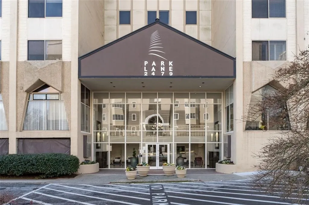 2479 Peachtree Road Ne Unit 912, Atlanta, Georgia 30305, 1 Bedroom Bedrooms, ,1 BathroomBathrooms,Residential,For Sale,2479 Peachtree Road Ne Unit 912,7670464 2479 Peachtree Road Ne Unit 912, Atlanta, Georgia 30305, 1 Bedroom Bedrooms, ,1 BathroomBathrooms,Residential,For Sale,2479 Peachtree Road Ne Unit 912,7670464