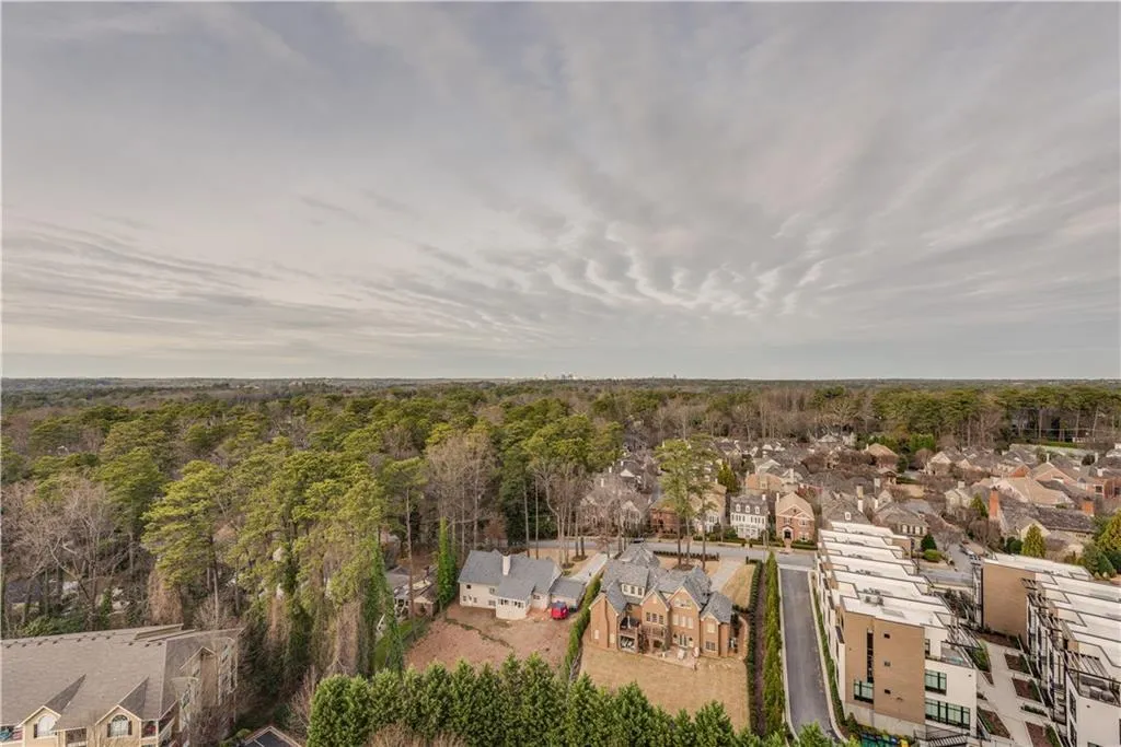 700 Park Regency Place Ne Unit 1901, Atlanta, Georgia 30326, 3 Bedrooms Bedrooms, ,2 BathroomsBathrooms,Residential,Sold,700 Park Regency Place Ne Unit 1901,5790378